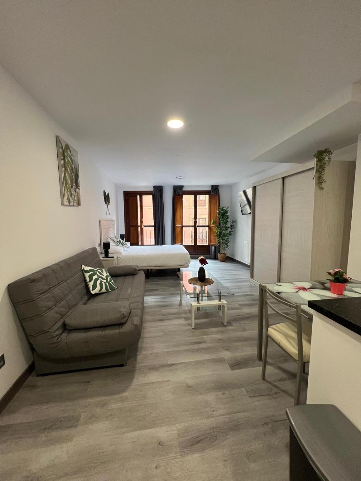 Rosal Central Studios Oviedo Ngoại thất bức ảnh