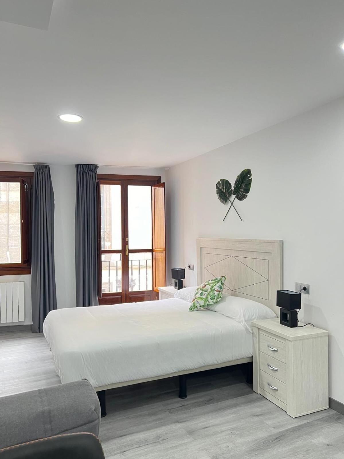 Rosal Central Studios Oviedo Ngoại thất bức ảnh