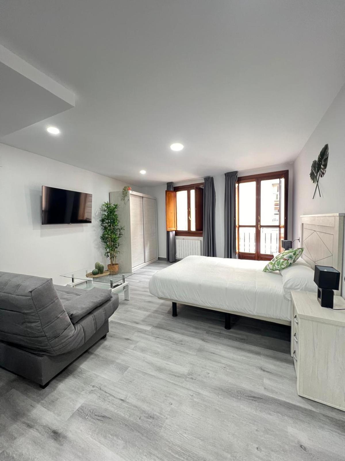 Rosal Central Studios Oviedo Ngoại thất bức ảnh